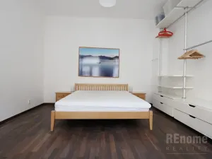 Pronájem bytu 2+1, Praha - Žižkov, Lupáčova, 67 m2