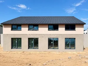 Prodej rodinného domu, Kamenice, Lomená, 156 m2