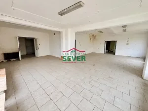 Pronájem obchodního prostoru, Lom, nám. Republiky, 330 m2