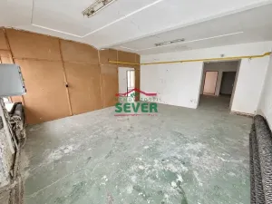 Pronájem obchodního prostoru, Lom, nám. Republiky, 330 m2