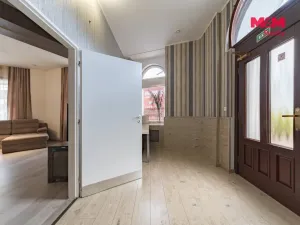 Prodej činžovního domu, Karlovy Vary, nábřeží Jana Palacha, 340 m2