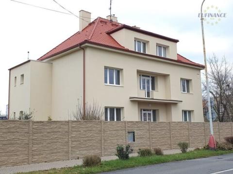 Pronájem bytu 1+kk, Kralupy nad Vltavou - Lobeček, Máchova, 18 m2