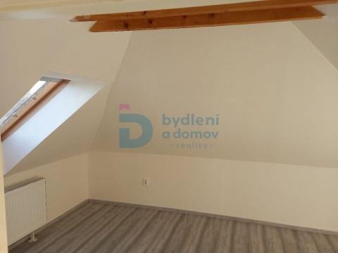 Pronájem bytu 2+kk, Olomouc - Holice, Hanácká, 40 m2