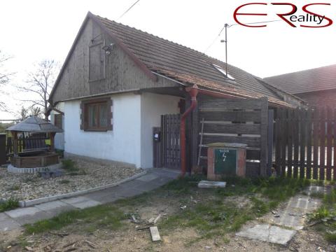 Prodej rodinného domu, Dymokury - Černá Hora