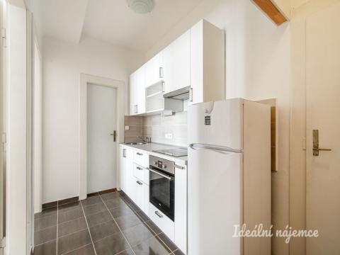 Pronájem bytu 2+1, Praha - Vinohrady, Kouřimská, 47 m2