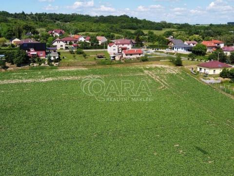 Prodej pozemku pro bydlení, Dobrovice, 7754 m2