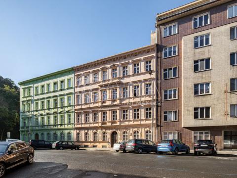 Prodej bytu 2+1, Praha - Karlín, Peckova, 58 m2
