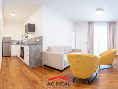 Prodej bytu 2+kk, Vrchlabí - Hořejší Vrchlabí, Horská, 68 m2