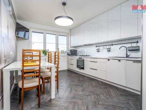 Prodej bytu 3+1, Hostivice, Kmochova, 106 m2