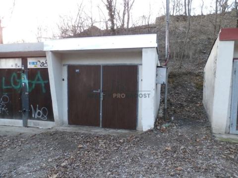 Prodej garáže, Znojmo, Kuchařovická, 18 m2