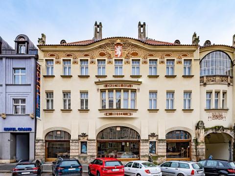 Pronájem restaurace, Hradec Králové, Palackého, 270 m2