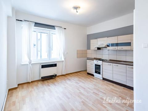 Pronájem bytu 2+kk, Praha - Žižkov, Jeseniova, 45 m2