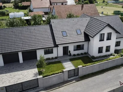 Prodej rodinného domu, Časy, 295 m2