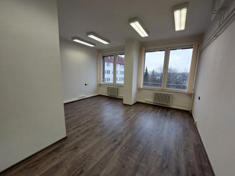 Pronájem kanceláře, Bruntál, Dr. E. Beneše, 22 m2