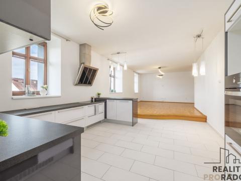Prodej rodinného domu, Protivín, Hřbitovní, 260 m2