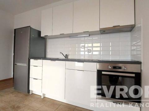 Prodej bytu 1+kk, Praha - Písnice, Švihovská, 37 m2