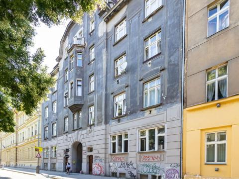 Pronájem bytu 1+1, Praha - Karlín, Pernerova, 37 m2