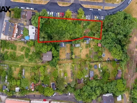 Prodej komerčního pozemku, Karlovy Vary, Uvalská, 1700 m2