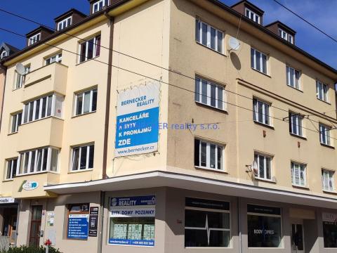 Pronájem kanceláře, Hradec Králové, Kollárova, 64 m2