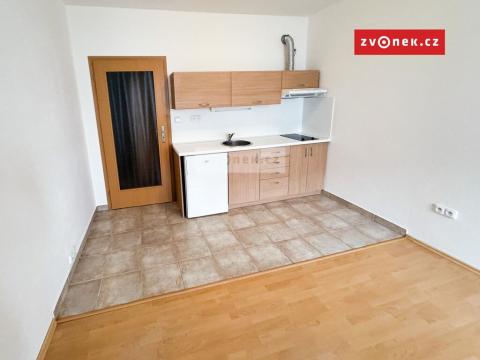 Pronájem bytu 1+kk, Zlín, Na Honech I, 28 m2