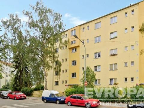 Prodej bytu 3+1, Praha - Kobylisy, Vršní, 77 m2