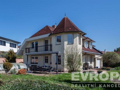 Prodej vily, Praha - Slivenec, Granátová, 330 m2