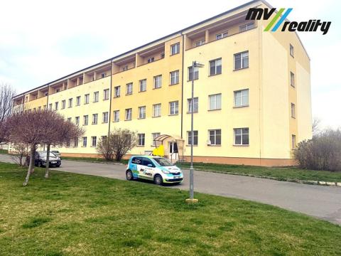 Pronájem bytu 1+1, Milovice, Topolová, 36 m2