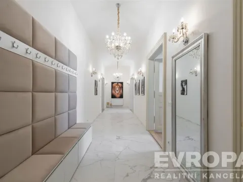 Prodej bytu 3+kk, Praha - Nové Město, Pod Slovany, 100 m2