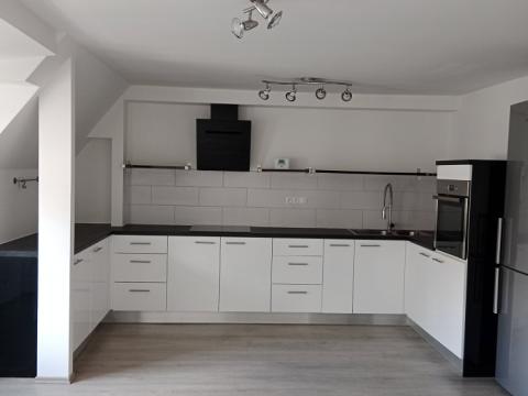 Prodej bytu 2+kk, Karlovy Vary, Vítězná, 73 m2