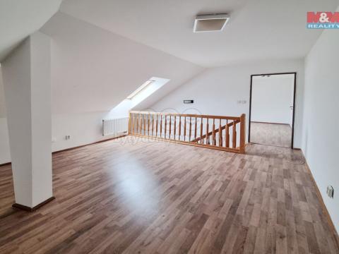 Pronájem bytu 3+1, Karlovy Vary - Rybáře, Sokolovská, 79 m2