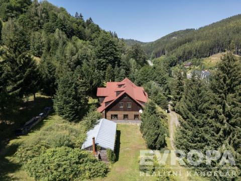 Prodej rodinného domu, Vrchlabí - Hořejší Vrchlabí, Na stráni, 230 m2