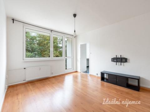 Pronájem bytu 3+1, Praha - Hlubočepy, Renoirova, 75 m2