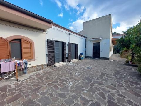 Prodej rodinného domu, Milazzo, Itálie, 70 m2