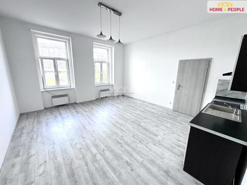 Prodej bytu 2+kk, Praha - Libeň, Sokolovská, 52 m2