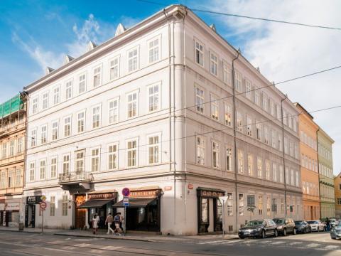 Prodej bytu 2+kk, Praha - Malá Strana, Vítězná, 44 m2