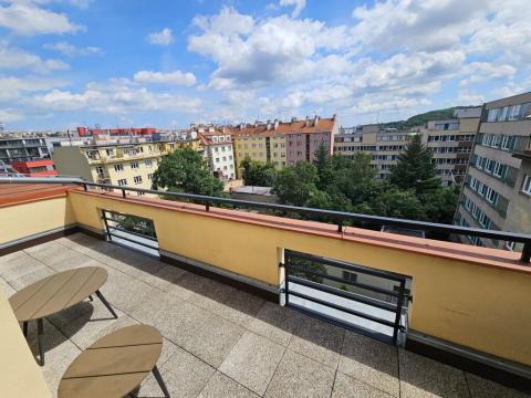 Pronájem bytu 2+kk, Praha - Nusle, Kloboučnická, 35 m2