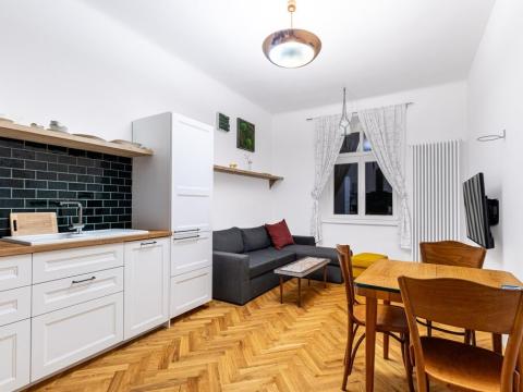 Pronájem bytu 2+kk, Praha - Žižkov, Roháčova, 60 m2