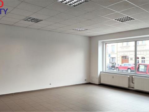 Pronájem obchodního prostoru, Strakonice - Strakonice I, Velké náměstí, 67 m2