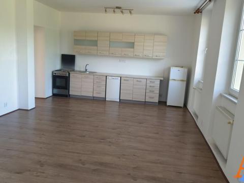 Pronájem bytu 2+kk, Chomutov, Štefánikovo náměstí, 68 m2