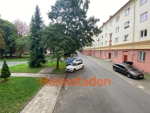 Pronájem bytu 1+kk, Karviná - Nové Město, nám. Budovatelů, 24 m2