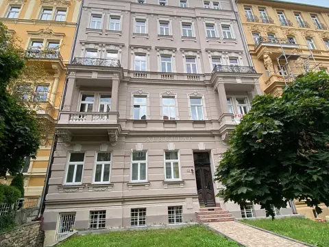 Prodej obchodního prostoru, Karlovy Vary, Sadová, 78 m2