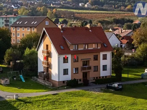 Prodej bytu 3+1, Lhenice, Netolická, 62 m2