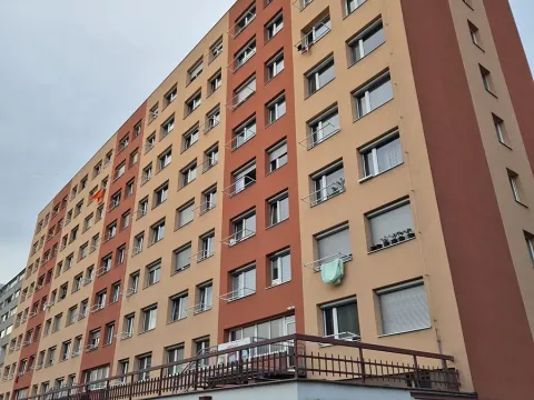 Pronájem bytu 2+kk, Kladno, Na růžovém poli, 40 m2