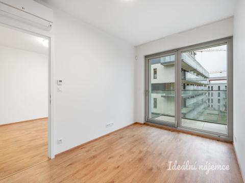 Pronájem bytu 2+kk, Praha - Žižkov, Malešická, 53 m2