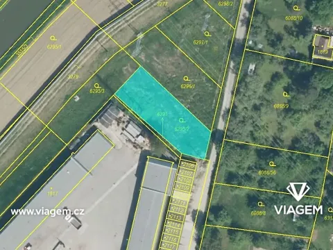 Prodej podílu zahrady, Staré Město, 451 m2