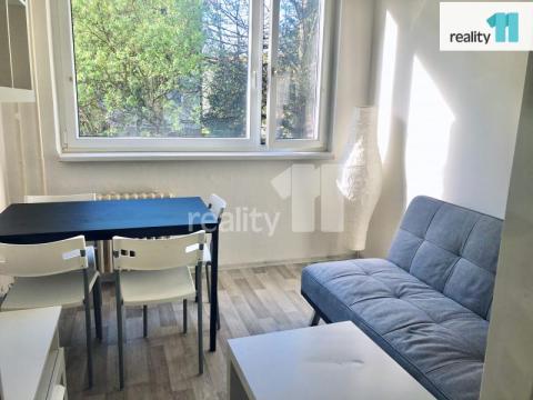 Pronájem bytu 1+kk, Praha - Hlubočepy, Machatého, 15 m2