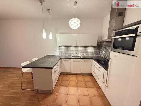 Pronájem bytu 2+kk, Praha - Vinohrady, Korunní, 68 m2