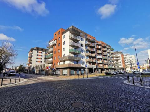 Pronájem garážového stání, Pardubice - Zelené Předměstí, Rokycanova, 13 m2