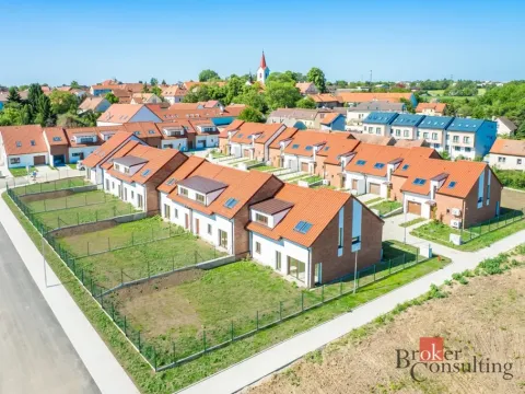 Prodej rodinného domu, Ořech, 161 m2