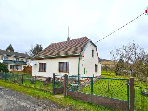 Prodej rodinného domu, Červené Poříčí, 1490 m2